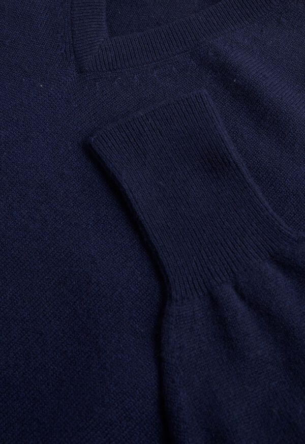 Navy Paul Stuart Classic Cashmere Double Ply V-Neck | UK_PAUL53420