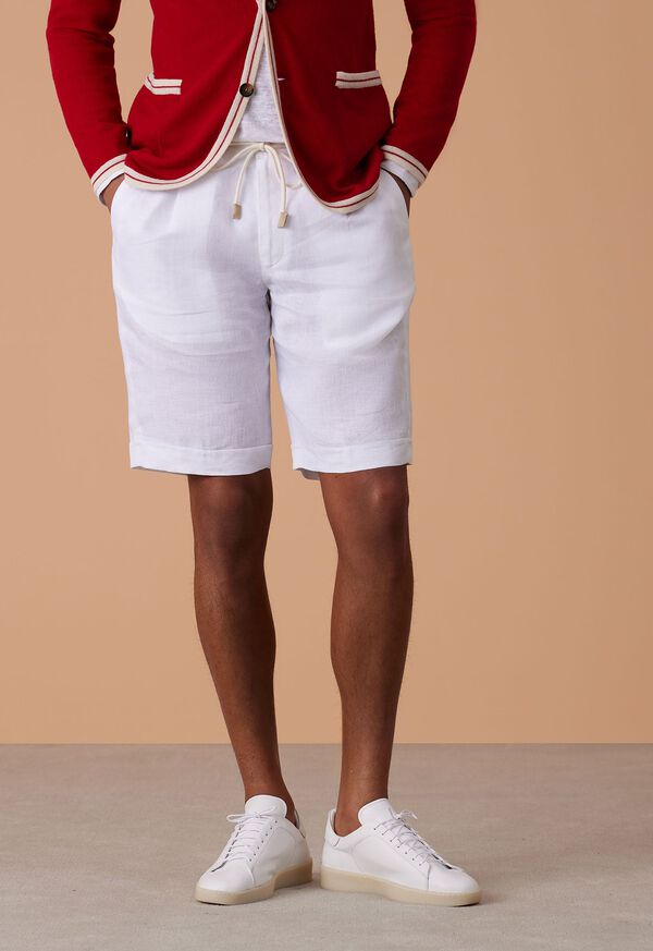 White Paul Stuart Linen Tucked Pleat Bermuda Short | UK_PAUL79566